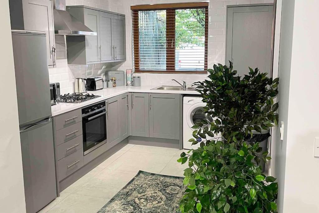 Close To Centre.modern Opened Planned *