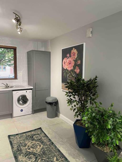 Close To Centre.modern Opened Planned Villa